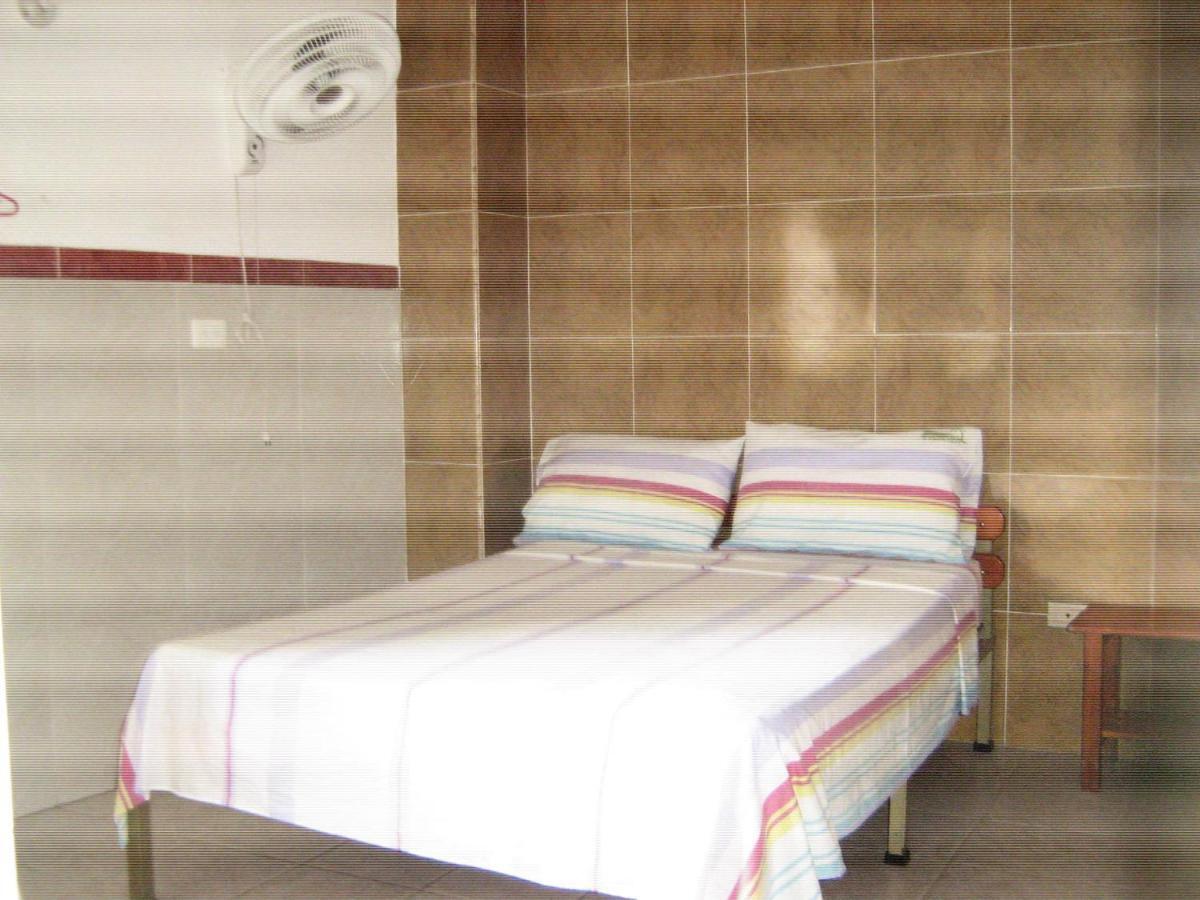 Hotel Arpa De Aguas Villavicencio Kamer foto